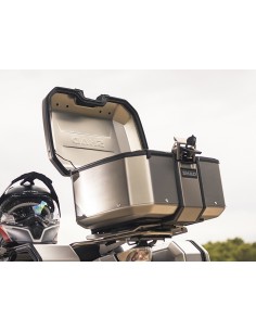 BAUL TRASERO SHAD TR55 TERRA COLOR PLATA 2